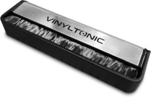 Vinyl tonic carbon fibre brush 2