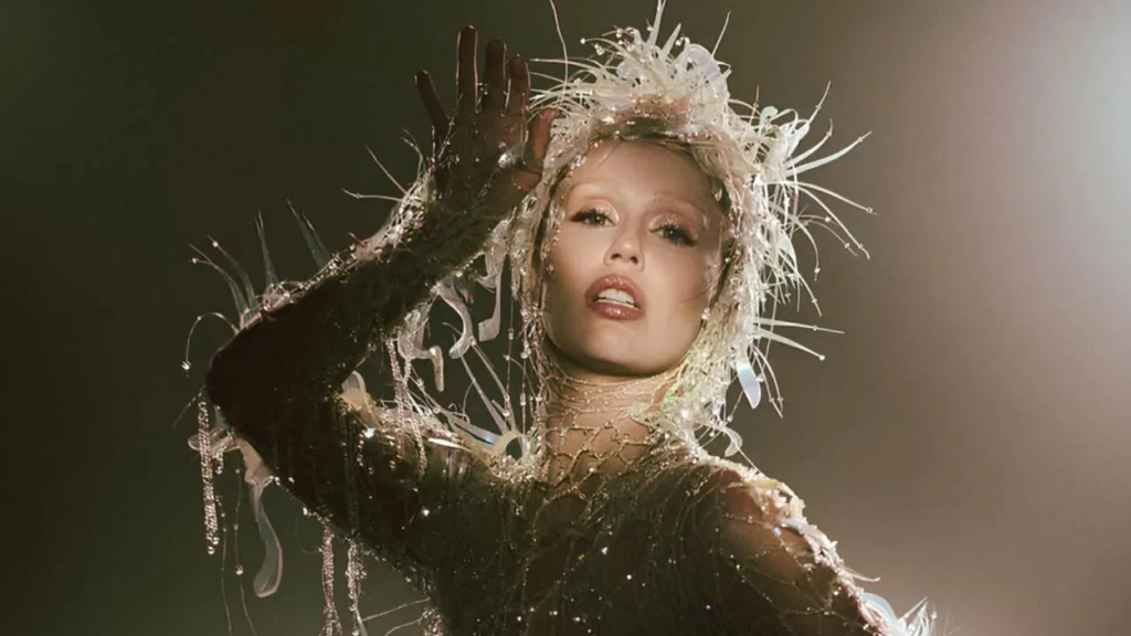 Miley Cyrus – Something Beautiful